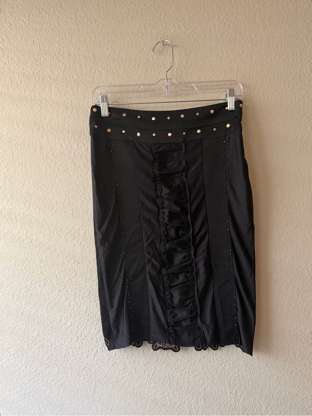 Marciano Embellished Beaded Black Pencil Skirt with Gold Rose Accents XS